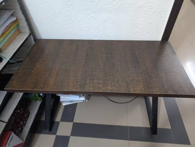 4x2 computer table