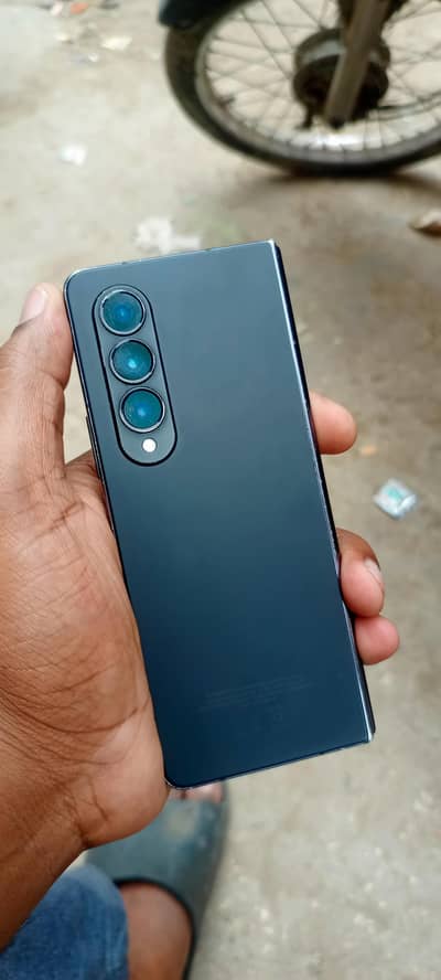 512gb Samsung  Z Fold 4 non pta with box