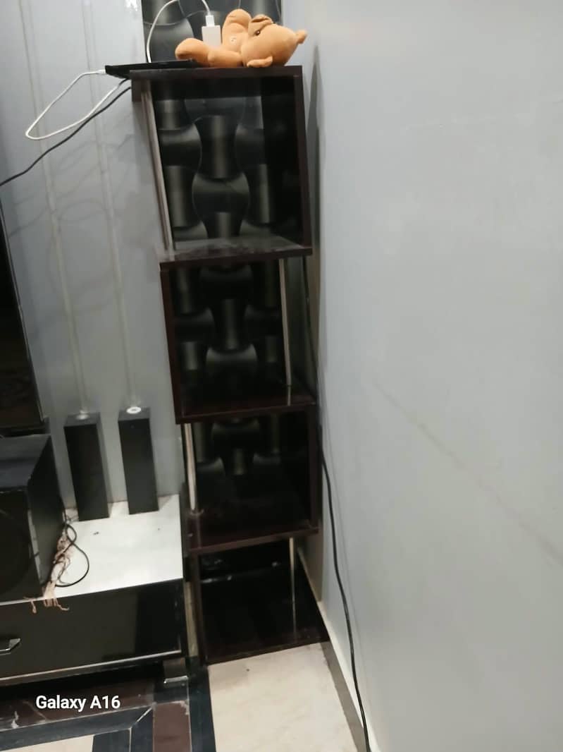 side showpiece corner 1