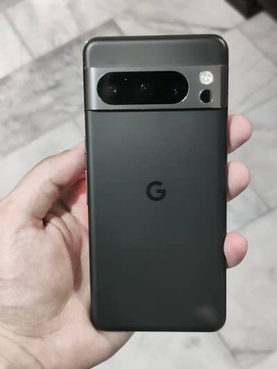Google Pixel 8 Pro