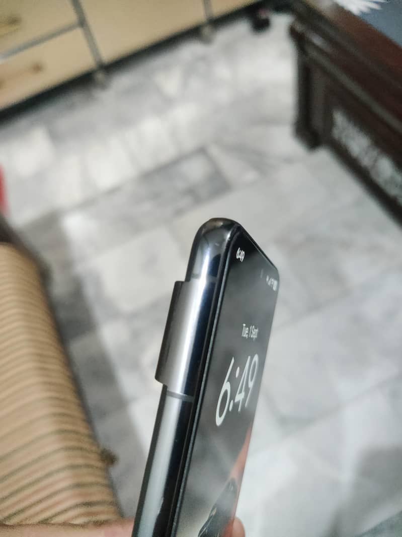 Google Pixel 8 Pro 2