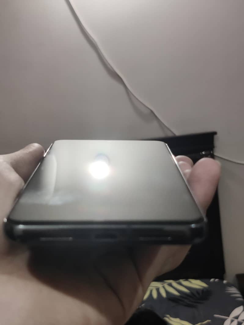 Google Pixel 8 Pro 9