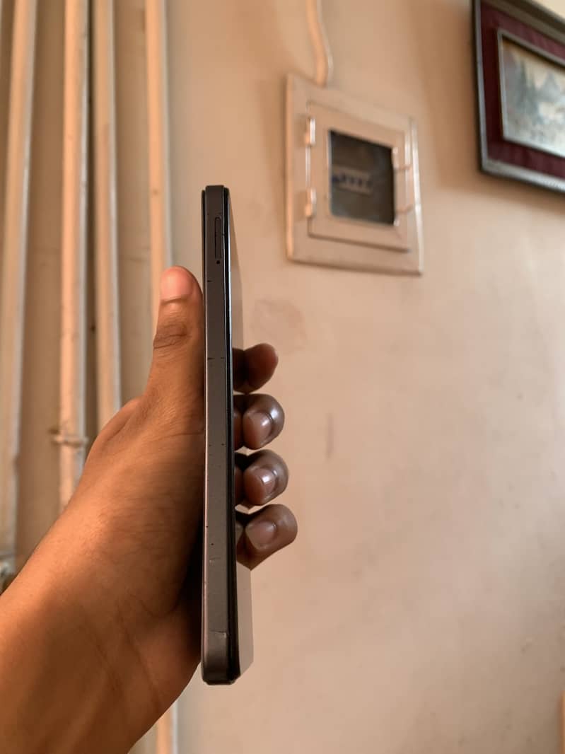 Tecno Spark 20 4