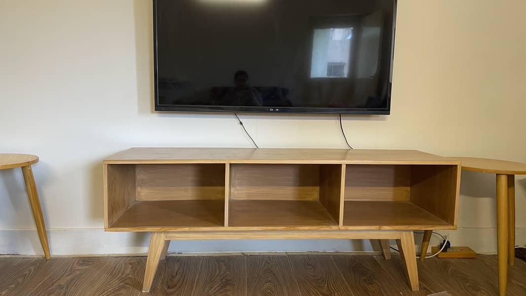 TV console 1