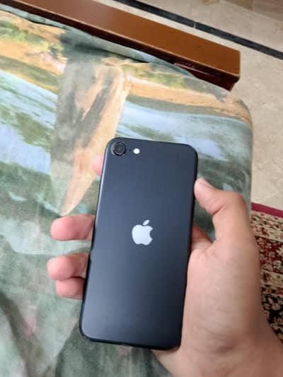 Apple iPhone SE
