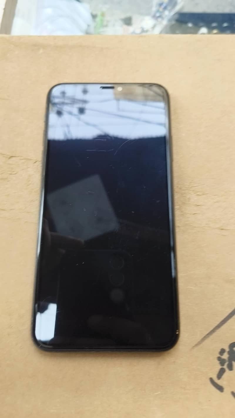 Apple iPhone 11 Pro Max 1