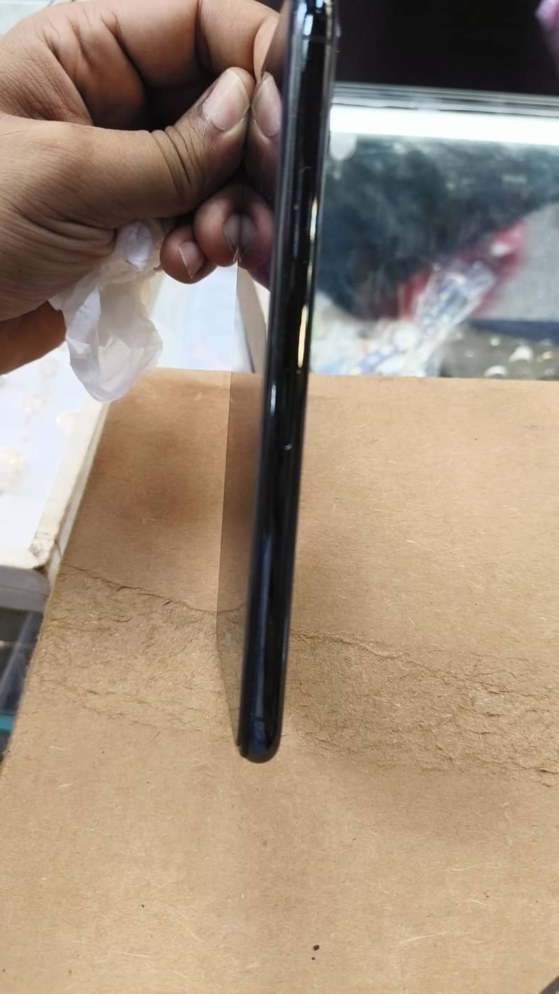 Apple iPhone 11 Pro Max 2