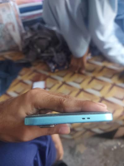 Box sath h orignal ha Sara phone display finger