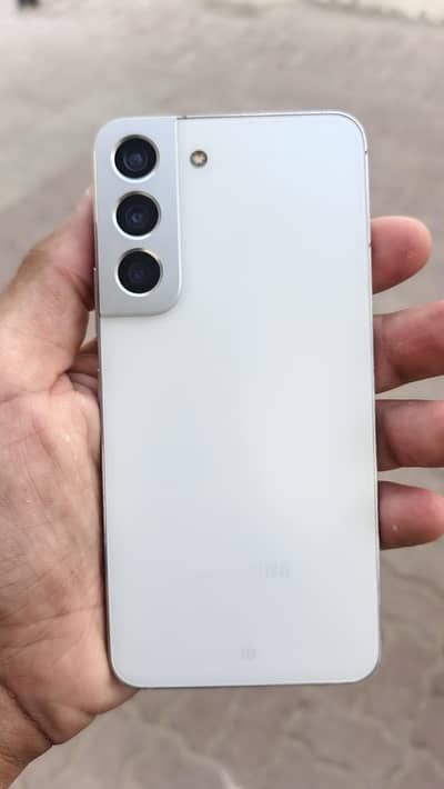 Samsung Mobile S22