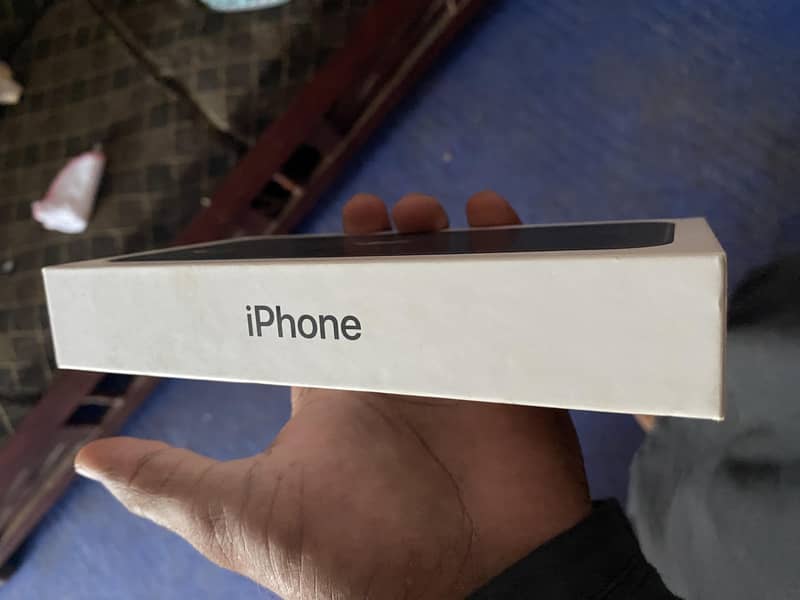 Apple iPhone 11 10