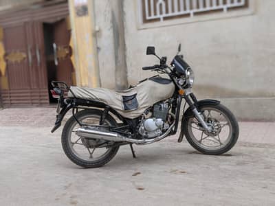 Suzuki GS 150 Especial Edition December 2022