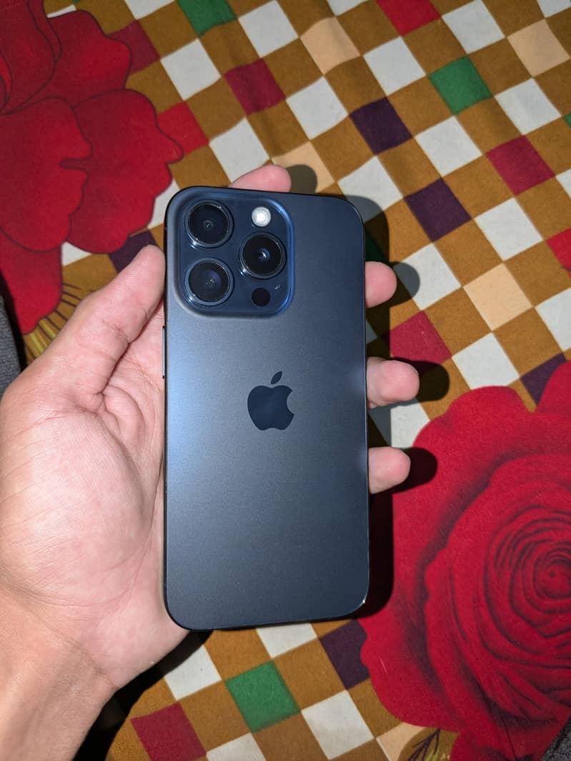 Apple iPhone 15 Pro 0
