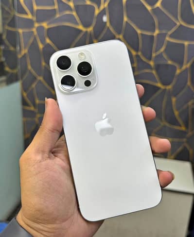 Apple iPhone 16 Pro Max jv