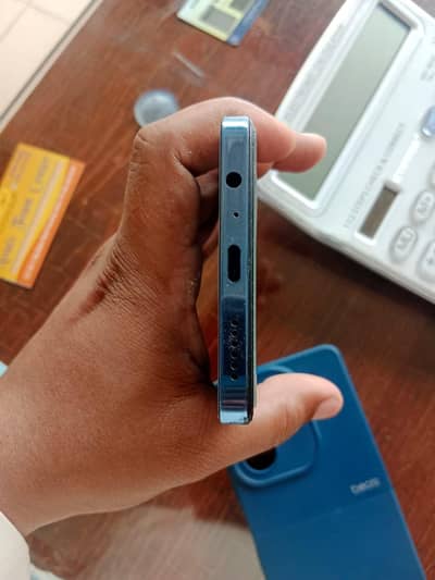 Tecno CAMON 20