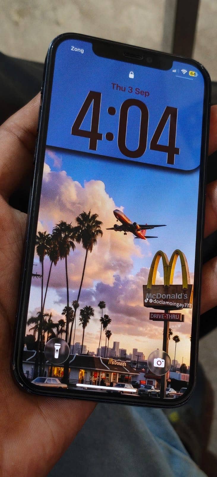 Apple iPhone 12 0