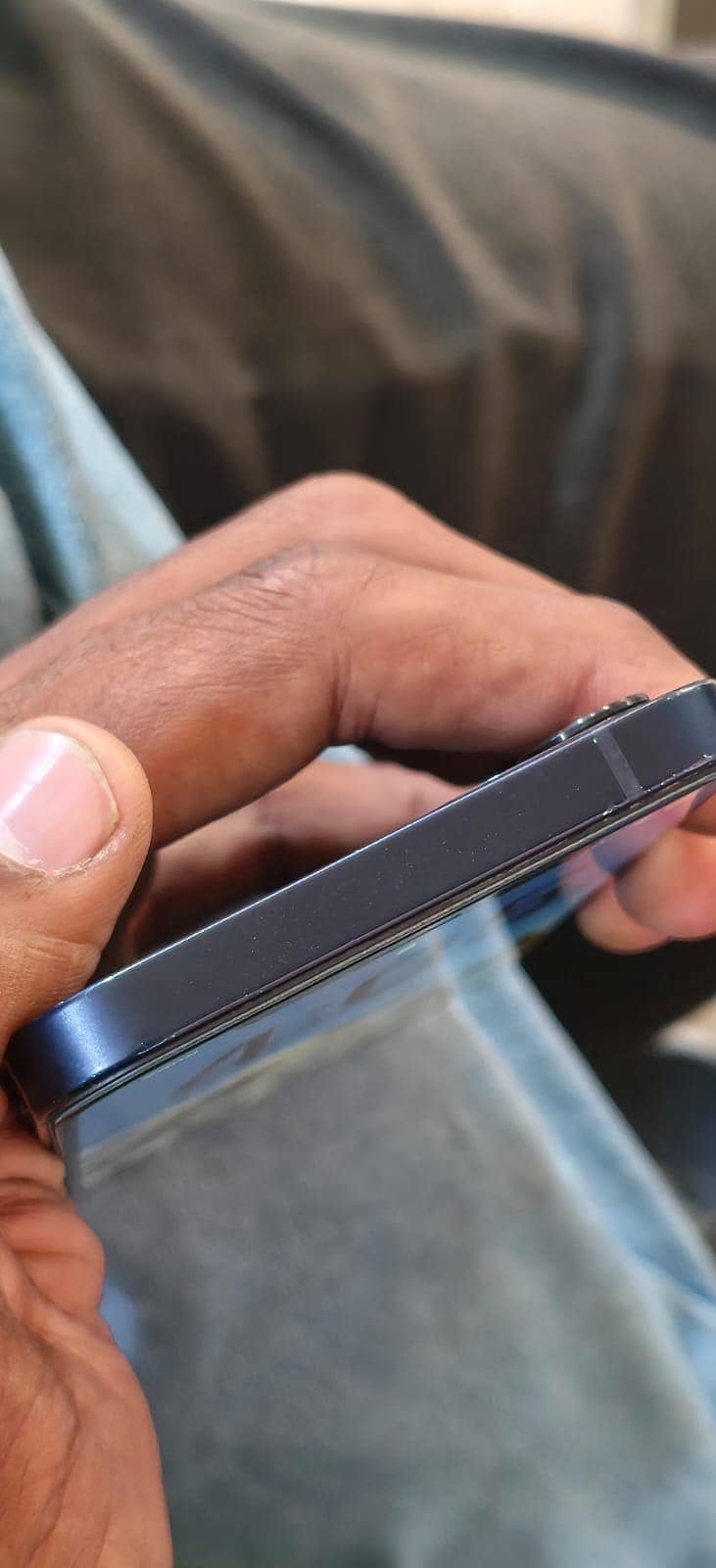 Apple iPhone 12 4