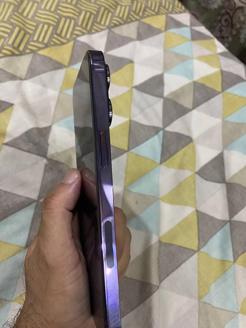 Apple iPhone 14 Pro Max 8