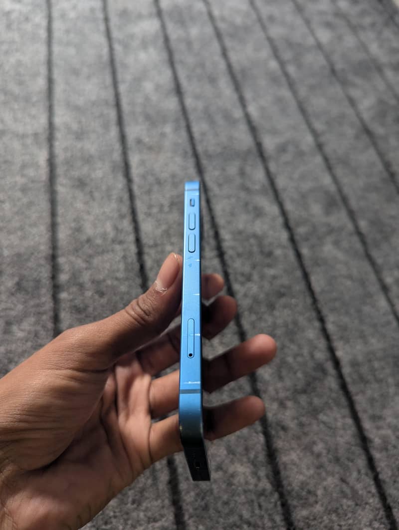 Apple iPhone 13 mini 3