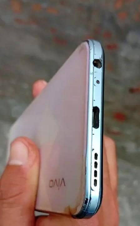 Vivo V21 3