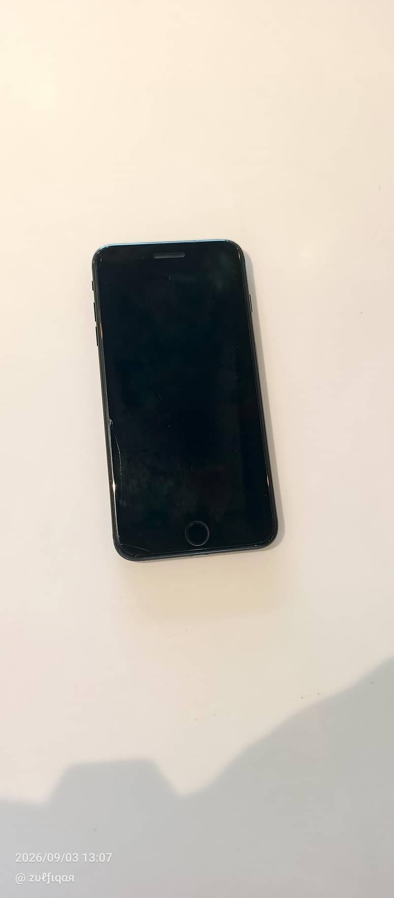 Apple iPhone 7 Plus 0