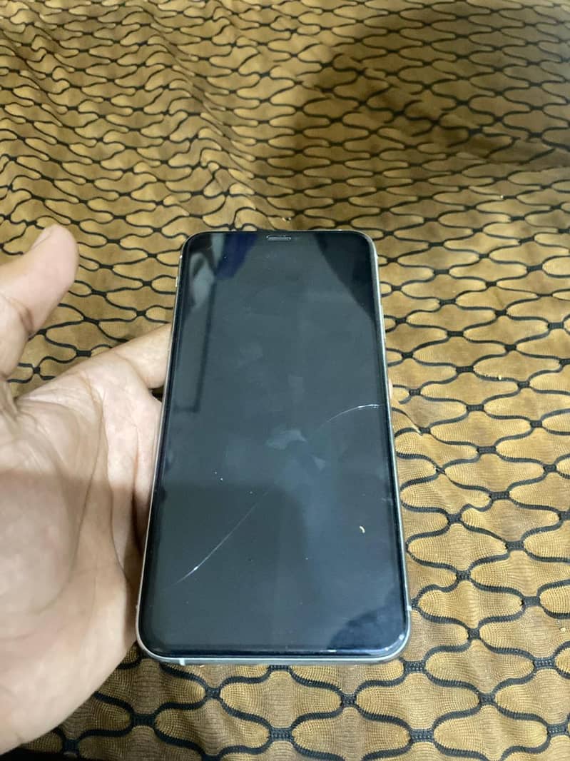 Apple iPhone 11 Pro Max 5