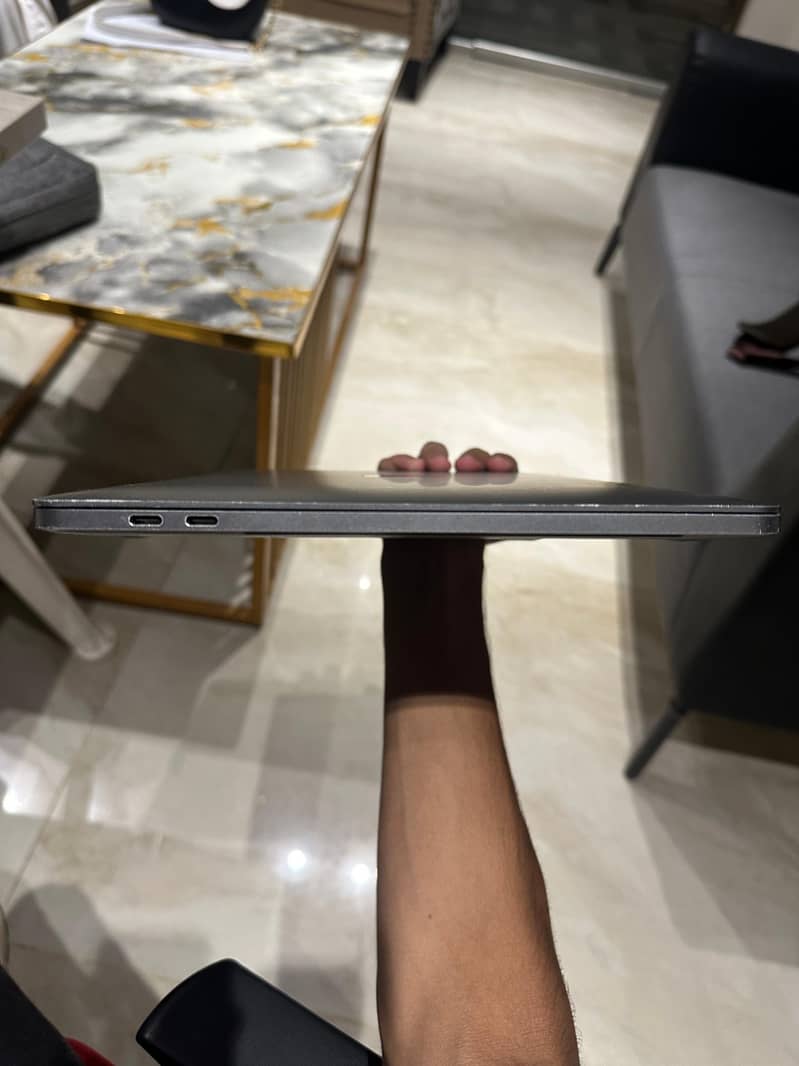 MacBook Pro Touch Panel 2017 Model 5