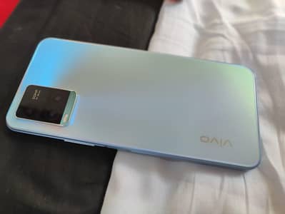 Vivo Y33s
