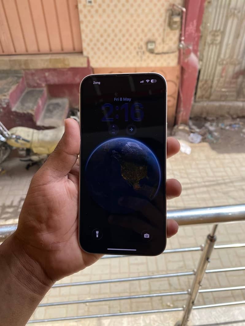 Apple iPhone 14 plus 1