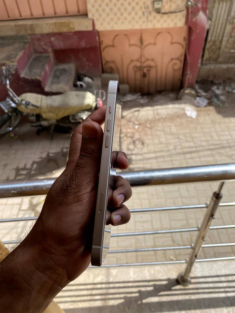 Apple iPhone 14 plus 2
