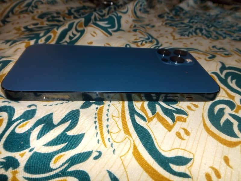 Apple iPhone 12 Pro 2