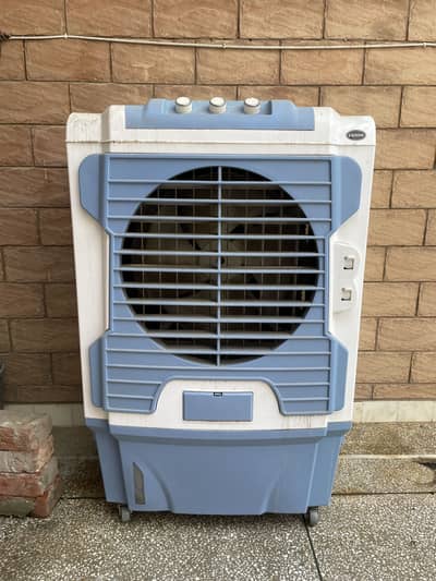 Only 2 months used CANON AIR COOLER