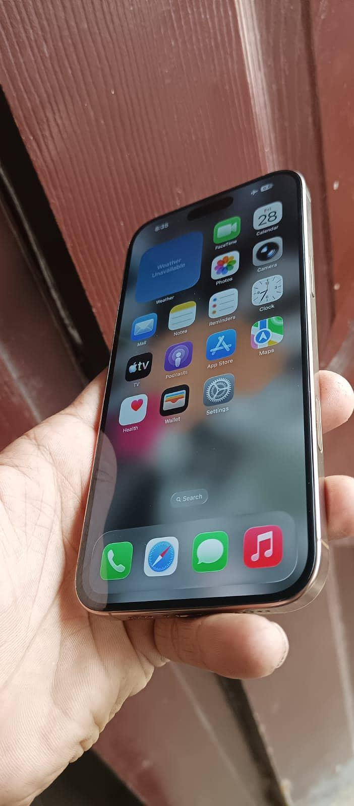 Apple iPhone 16 Pro Max 1