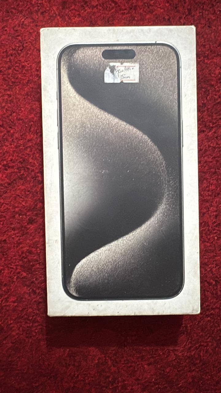 Apple iPhone 15 Pro Max 1
