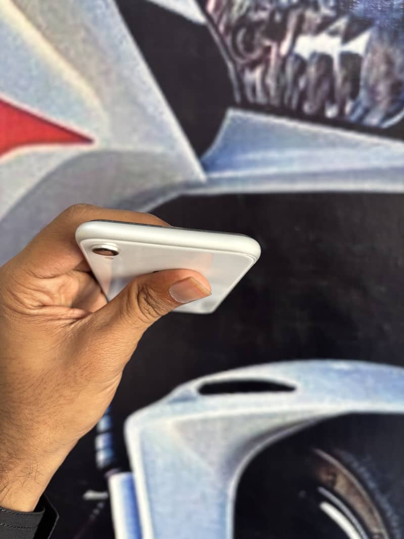 Apple iPhone XR 3