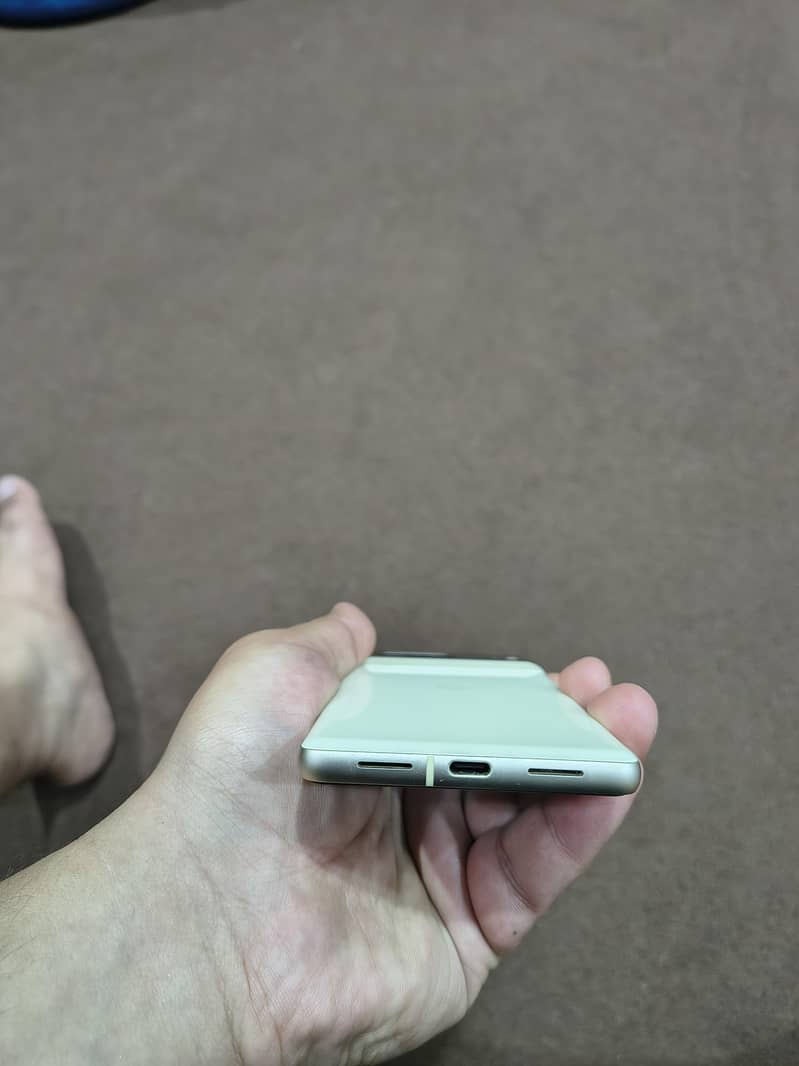 Google Pixel 7 3