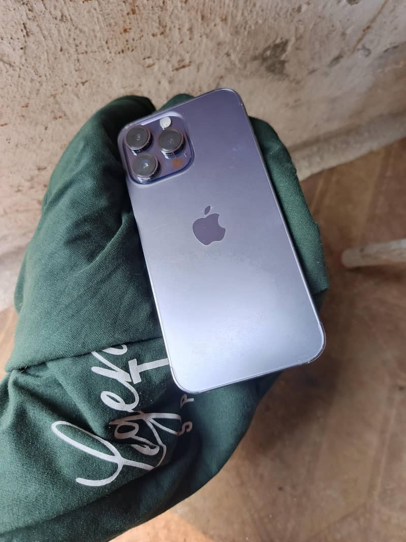 Apple iPhone 14 Pro Max 2