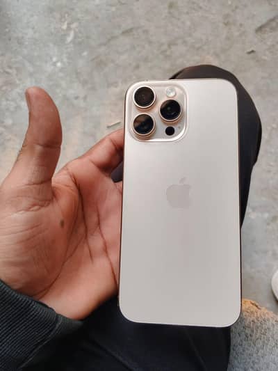 Apple iPhone 16 Pro Max