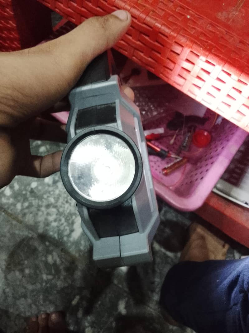 light 4