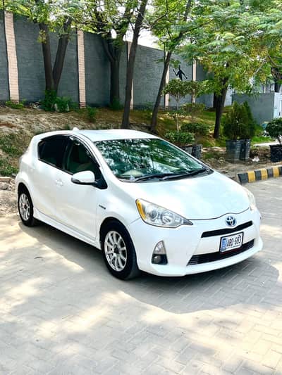 Toyota Aqua 2012