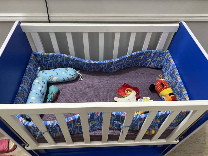 Baby cot 5