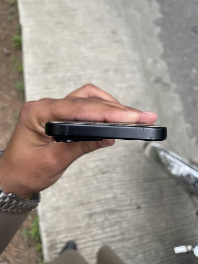 Apple iPhone 15 2