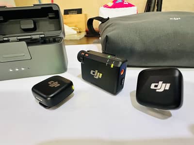 Dji mic mini with dual mic in 10/10 condition for sale.