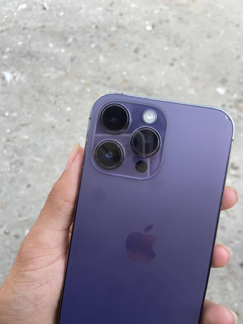 Apple iPhone 14 Pro Max 3