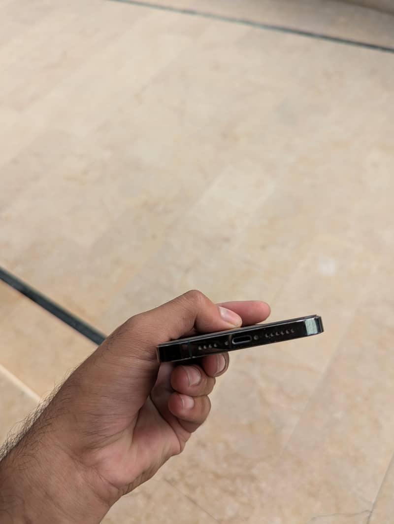 Apple iPhone 13 Pro Max 5