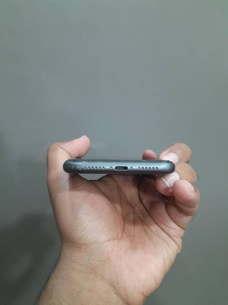Apple iPhone 11 2