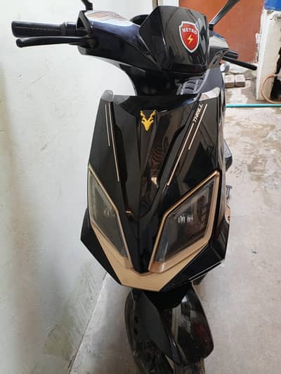 Metro Thrill Electric Scooter for Sale – Excellent Condition!