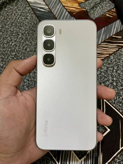 Infinix Hot 60 Pro | Slightly Used