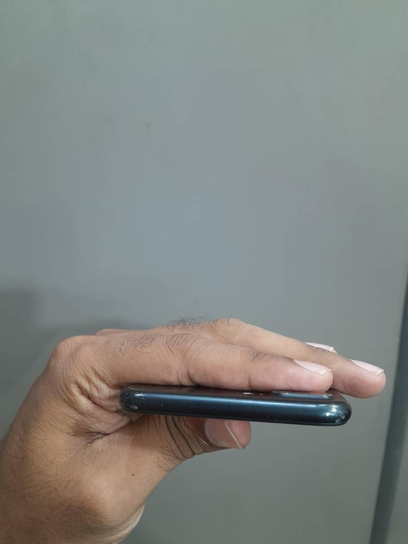 Apple iPhone 7 Plus 4
