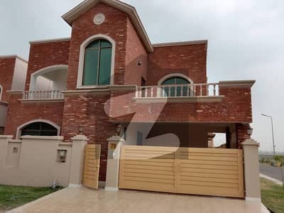Askari 3 villas 10 marla villa available
