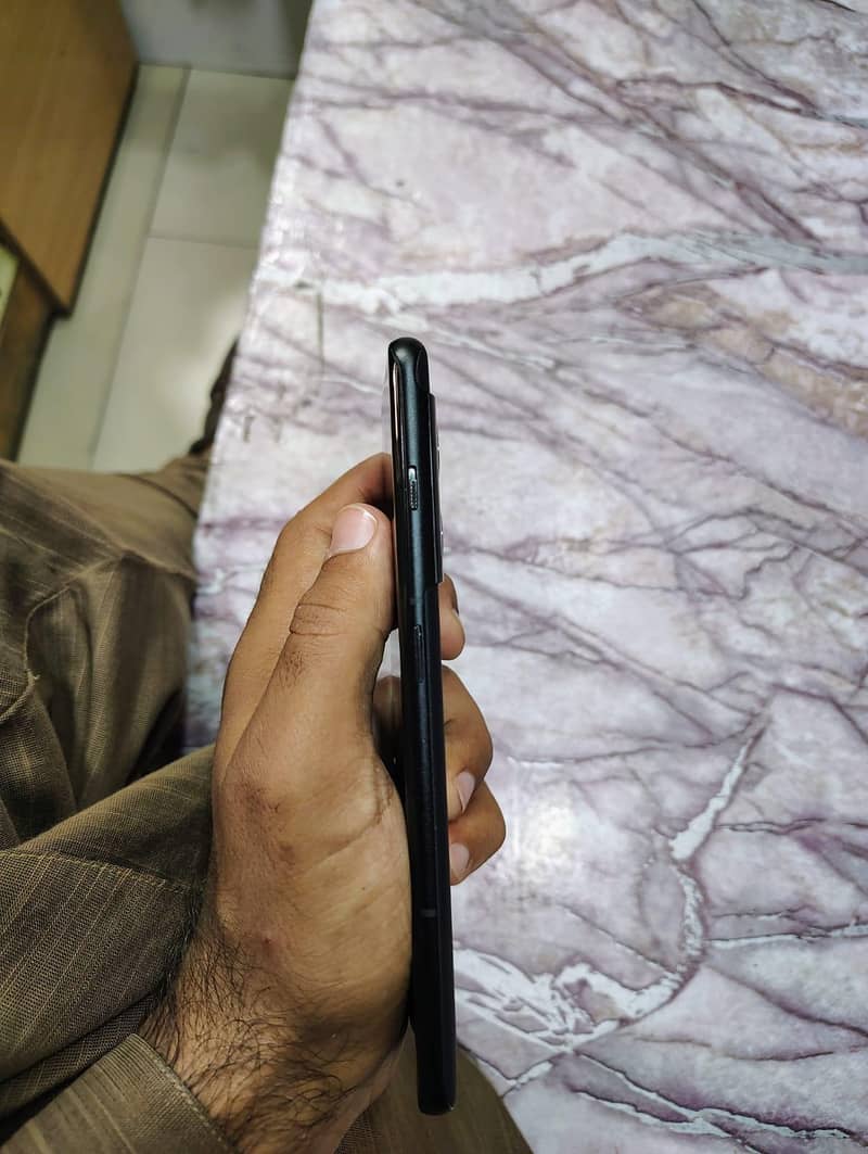 One Plus 10 Pro 3